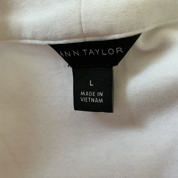 Ann Taylor White Sleeveless Top - Picture 4 of 4